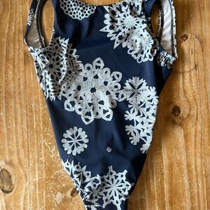 Lucky Leo leotard snow pattern! XXS